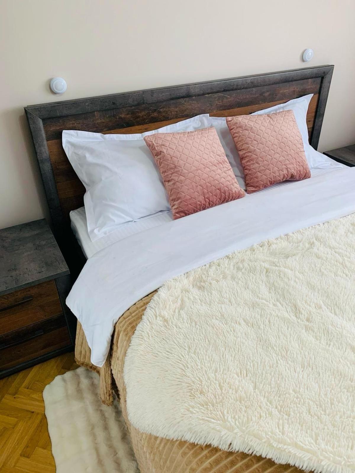 Sofiart Apartment Bükreş Dış mekan fotoğraf